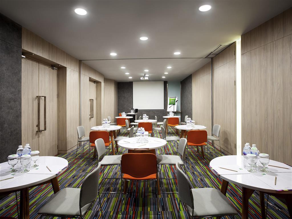 Ibis Styles Jakarta Sunter Exterior photo
