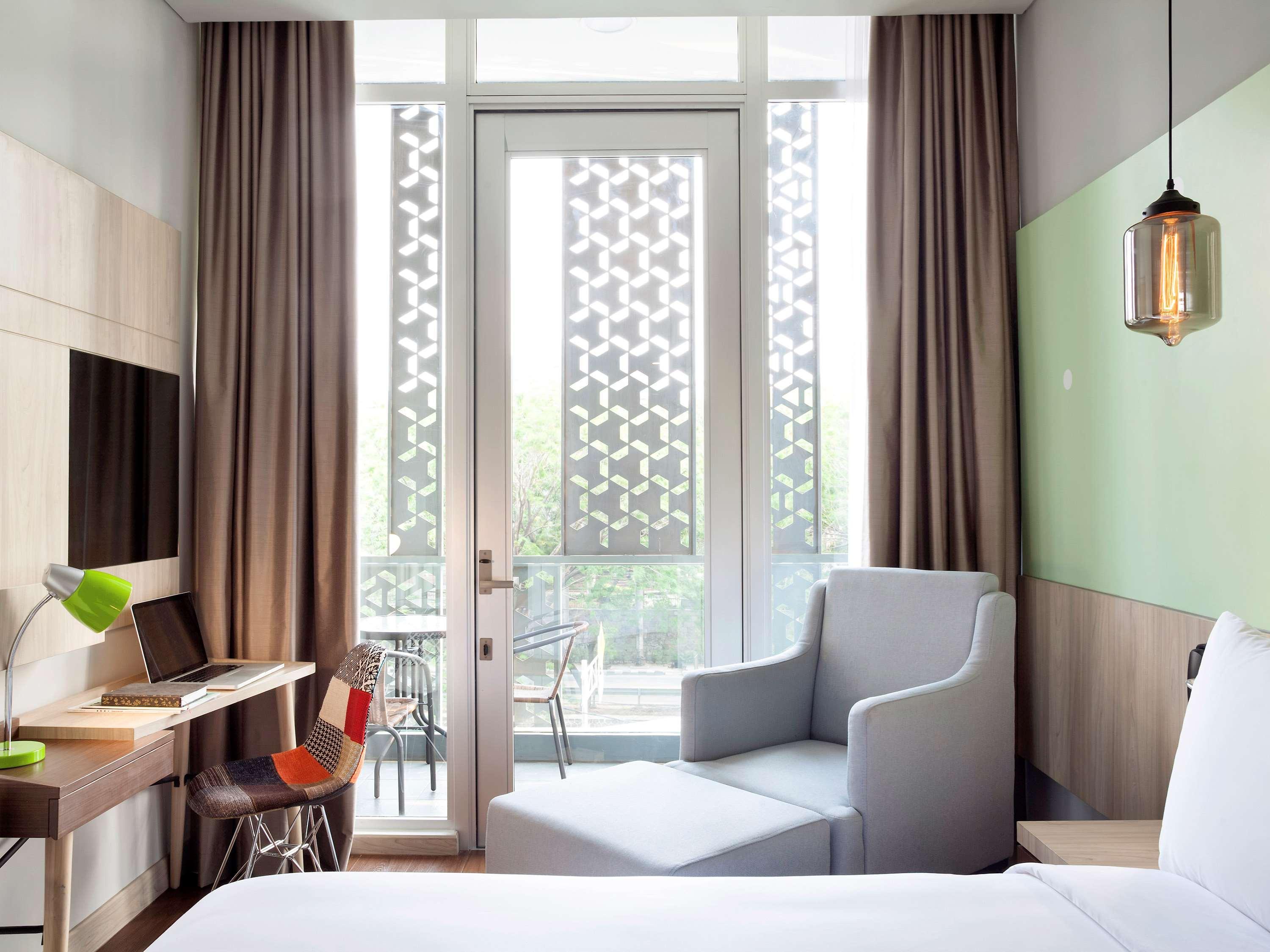Ibis Styles Jakarta Sunter Exterior photo